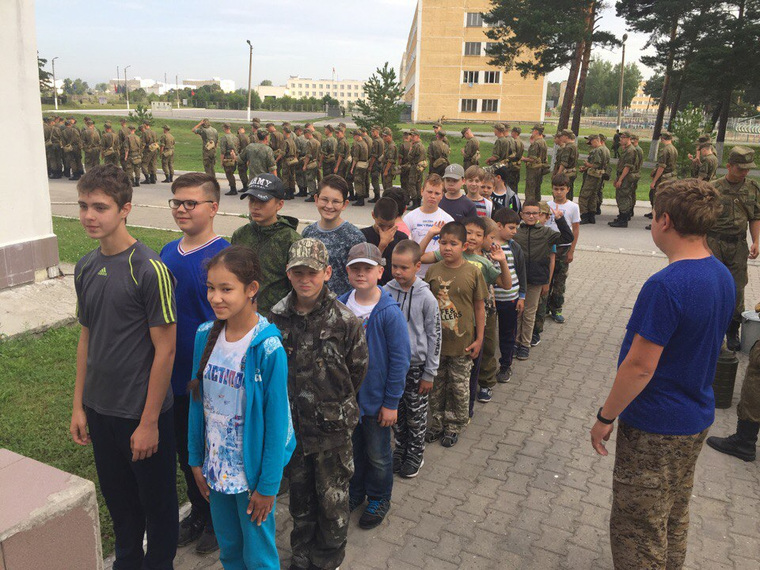 В военной части Елани, где прошла массовая бойня, держат детей