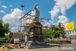 Реконструкция привокзальной площади в городе. Курган, привокзальная площадь, памятник тимофею невежину