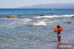 Греция. Крит., ребенок, отдых, море, пляж, купание