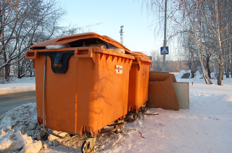 Многие контейнерные площадки оборудованы с нарушением санитарных норм