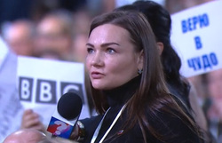 Наталья Менщикова равнодушна к высказываемой коллегами критике — она спросила у президента то, что хотела спросить