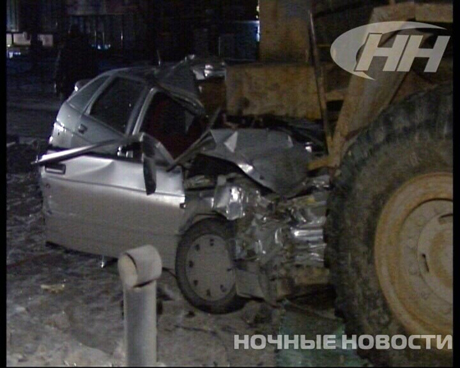 «Дважды в одну воронку». В Екатеринбурге – опять авария с участием грейдера: водитель пытался обогнать снегоуборочную технику… и погиб 