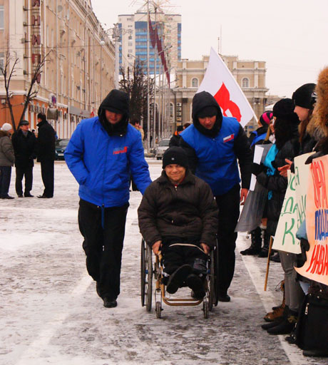 Митинг в центре Кургана. Участники акции требуют комфортной среды обитания