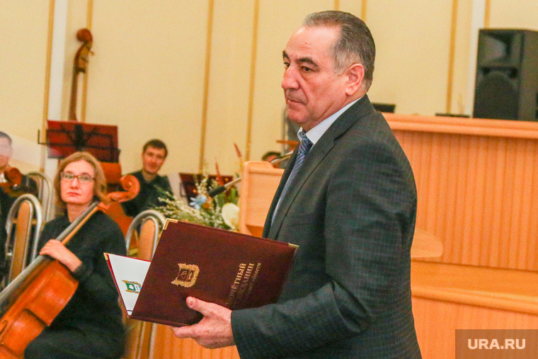Празднование 74 годовщины образования Курганской области.
Курган, богомолов олег, почетный гражданин курганской области