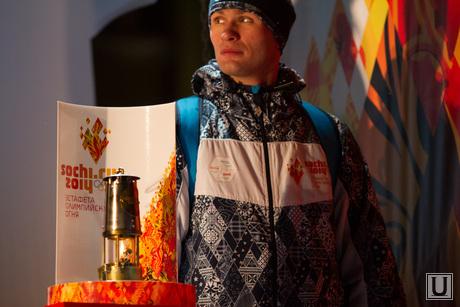Олимпийский огонь в Екатеринбурге. Утро. Вокзал.