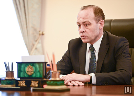 Интервью. Глава администрации губернатора Свердловской области Сергей Пересторонин. Его кабинет
