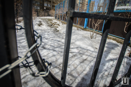Поездка по придомовым территориям элитных домов. Екатеринбург