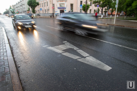 Выделенная полоса для автобусов. Тюмень, выделенная полоса