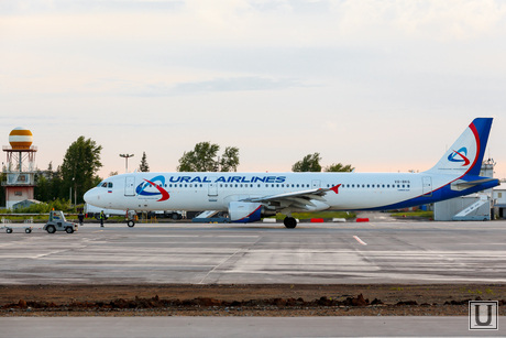 Споттинг в Кольцово. Екатеринбург, самолет, уральские авиалинии, Airbus А321