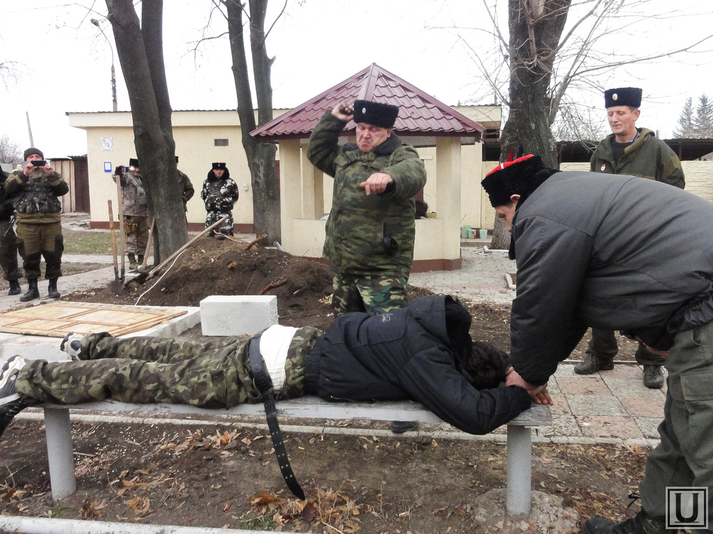 Правила жизни в Луганской народной республике. Репортаж из Свердловска