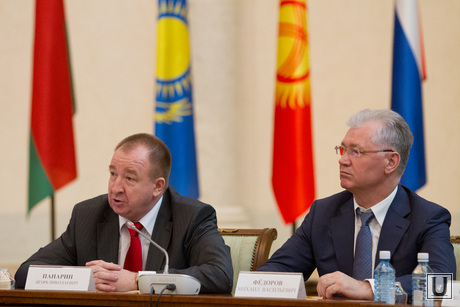 Подписание документа о создании Университетской лиги ОДКБ в Доме Севастьянова. Екатеринбург, федоров михаил, панарин игорь