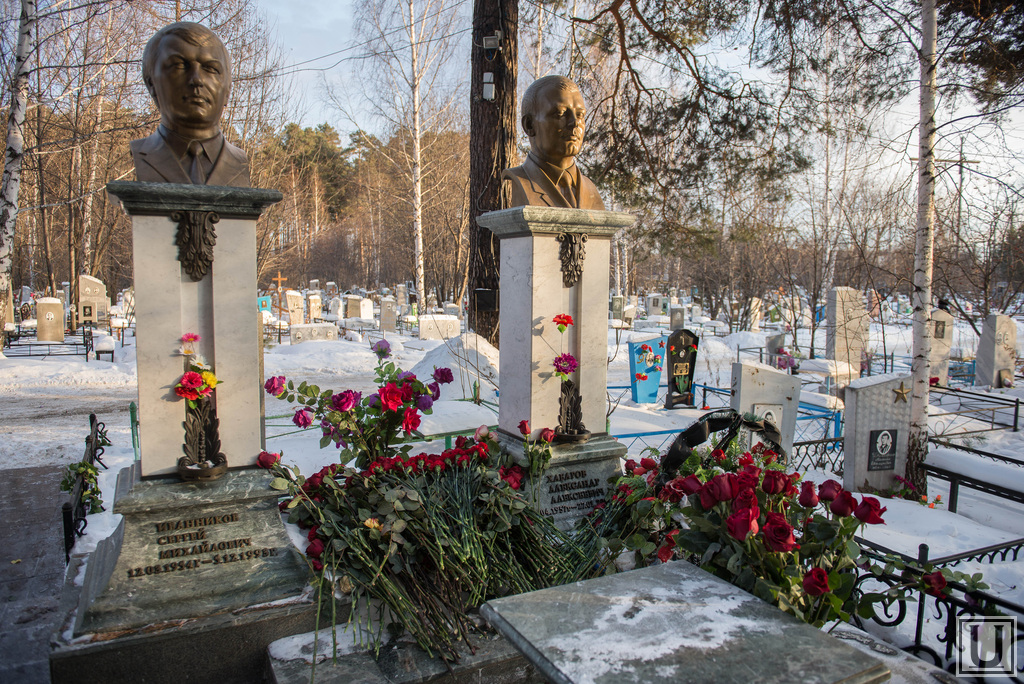 Екатеринбург работа кладбищ. Северное кладбище Екатеринбург Уралмаш.