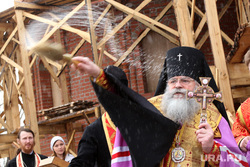 Молебен по случаю возобновления строительства Богоявленского храма Курган, архиепископ константин