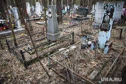 Родительский день. Северное и Широкореченское кладбища.  Екатеринбург, могилы