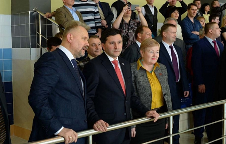Окончательное решение по кандидатурам на пост главы Губкинского (действующий - Валерий Лебедевич - слева) примет губернатор, а не народ