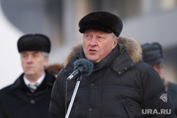 Возложение цветов к памятнику Ельцину в день его рождения, россель эдуард, сенатор совфеда