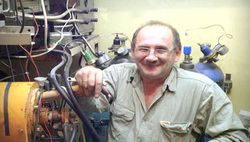 По рассказу коллег, Шепатковский участвовал в разработке металлонапыления для медицинских инструментов 