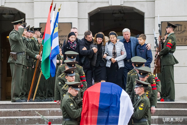 Похороны депутата областной думы Владимира Завьялова. Тюмень