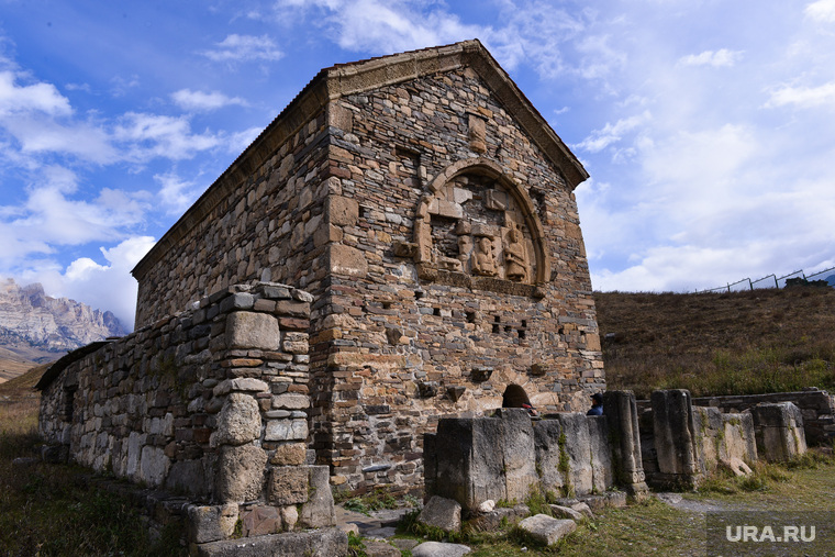 Ингушетия. Горы., самый древний христианский храм на территории россии