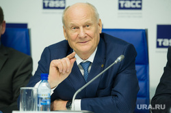 Леонид Шалимов, комментируя свой уход, сказал: «К сожалению, любовь к Родине не бывает взаимной…»