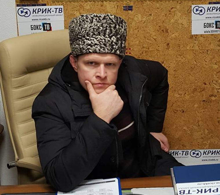 Максим Ряпасов вновь идет в политику. Старт - скандальный