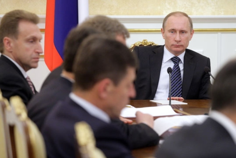 В "Единой России" надеются, что Владимир Путин поможет укрепить рейтинг партии