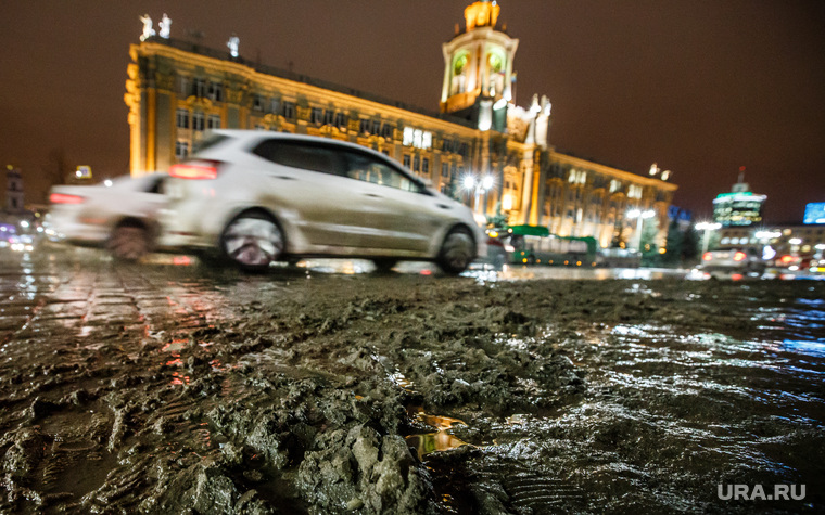 Найдена главная причина грязи на дорогах Екатеринбурга