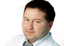 Врач-колопроктолог Анатолий Трегубов: «Наш девиз — комфорт клиентов и оперативность лечения»