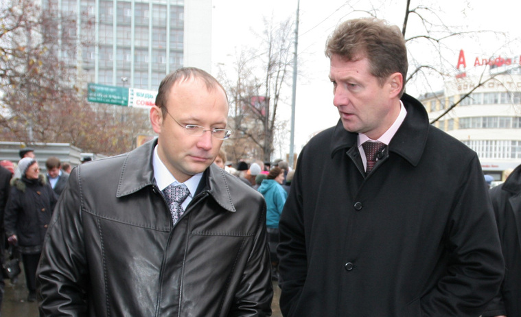 В свежем выпуске рейтинга Игоря Алтушкина (слева) и Андрея Козицына (справа) обошел Виктор Басаргин