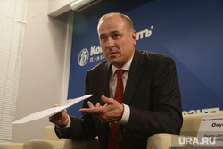 Пресс-конференция кандидата в губернаторы Пермского края Константина Окунева. Пермь, Окунев Константин
