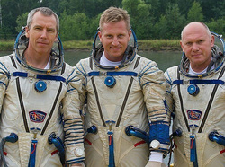 Новый экипаж МКС: Эндрю Фойстел (NASA), Ричард Арнольд (NASA), Олег Артемьев (Роскосмос).