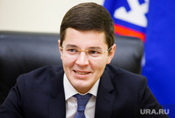 Дмитрий Артюхов, заместитель губернатора ЯНАО по экономике. Салехард, улыбка, артюхов дмитрий