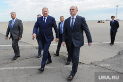 Осмотр полпредом президента Николаем Цукановым стройки в Челябинском аэропорту и строительство конгресс-холла Таганай. Челябинск, коньков юрий, дубровский борис, гаттаров руслан, цуканов николай