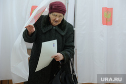 ВЫБОРЫ 2018. Голосование на выборах Президента Российской Федерации в Екатеринбурге, кабинка для голосования, выборы, избиратели, тайна голосования
