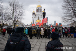 Митинг по случаю столетия Комсомола. Екатеринбург, вознесенская горка, полиция, митинг, памятник комсомолу урала