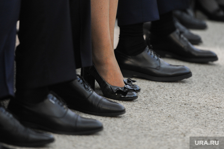 Публичные слушания бюджета на 2019 год. Челябинск, женские туфли, женщина чиновник