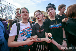 Несанкционированный митинг "Он нам не царь" на Пушкинской площади. Москва, молодежь, студентки, макияж, свобода, бузотеры, brave, капитан америка