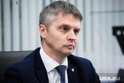 Собрание координационного совета по спорту в связи со скандалом спортивной общественности города и управлением физической культуры и спорта  Сургут