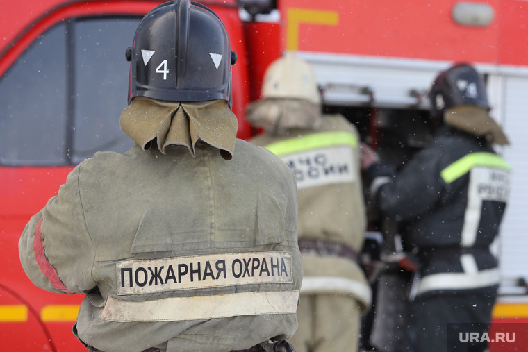 Пожарно-тактические учения МЧС на территории ТЦ ГиперСити. Курган, мчс, пожарная охрана, пожарные