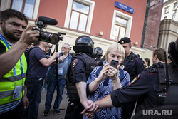 Разгон полицией несанкционированной акции оппозиции "Допускай" на Тверской улице 13. Москва