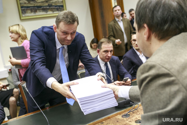 Подача документов во ВЦИК Алексеем Навальным. Москва, навальный алексей, сдача подписей