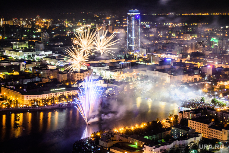 Куда сходить в новогодние праздники 2024 в Екатеринбурге: 21 классная идея