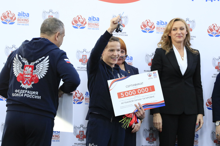 Российские боксеры впервые с 2014 года выиграли в неофициальном командном зачете