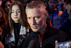 Четвертый день протестов против строительства храма Св. Екатерины в сквере у театра драмы.Екатеринбург