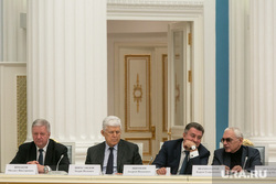 Встреча Владимира Путина с рабочей группой по внесению поправок в Конституцию РФ. Москва