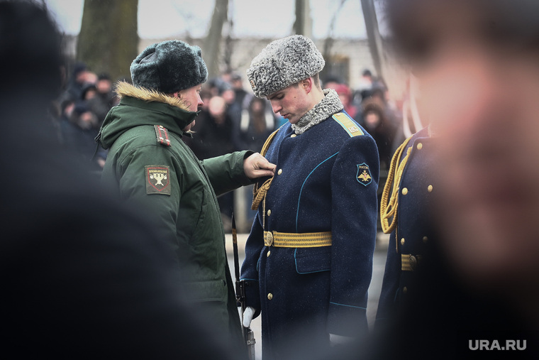 104. Muhafız Paraşüt Alayı'nın 6. şirketinin başarısının 20. yıldönümü gününde Pskov'da anma etkinlikleri.  Pskov