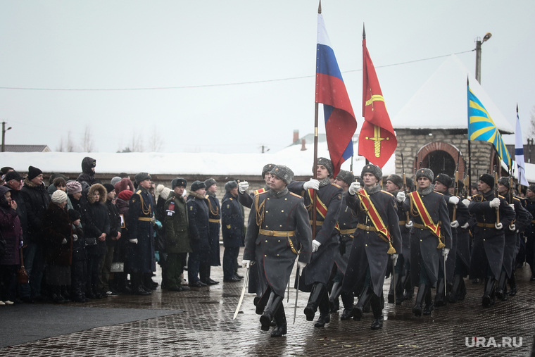 104. Muhafız Paraşüt Alayı'nın 6. şirketinin başarısının 20. yıldönümü gününde Pskov'da anma etkinlikleri.  Pskov