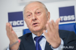 Пресс-конференция, посвященная юбилею первого губернатора Свердловской области Эдуарда Росселя. Екатеринбург