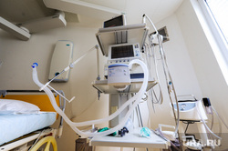 Аппарат искусственной вентиляции легких в Челябинском федеральном центре сердечно-сосудистой хирургии (кардиоцентре). Челябинск