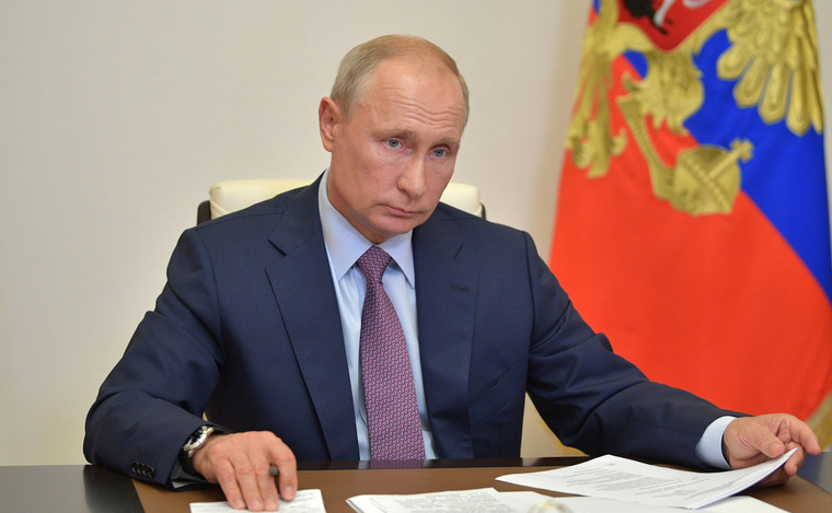 Президент Владимир Путин поблагодарил россиян за участие в голосовании
